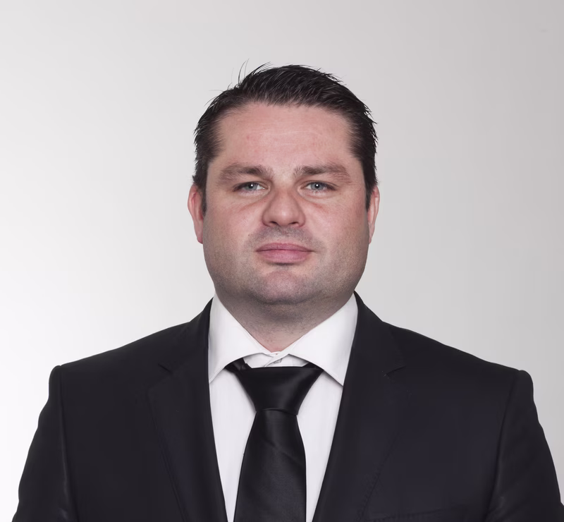 Julien-Pignault-Commercialisateur